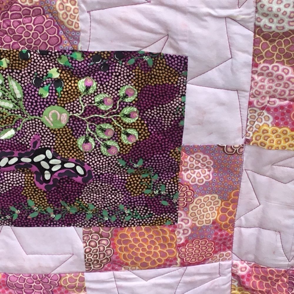 NWT Hand Crafted Purples & Pinks Quilt - Picture 7 of 16